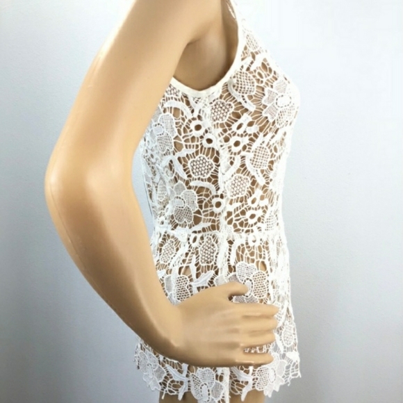 CAbi Style #800 Needlepoint Lace Peplum Shell Top - Picture 4 of 6